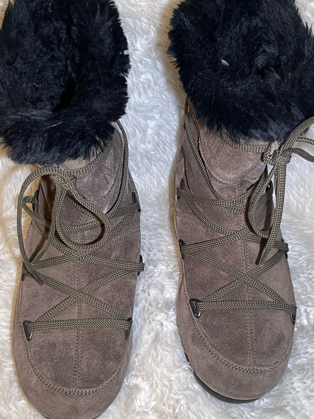 Moon boot the original Women's Brown Suede Lace-Up Faux Fur Winter Boots size 6